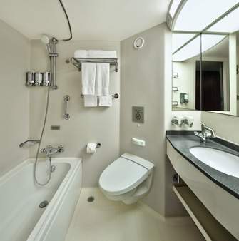 HAL Nieuw Amsterdam Verandah 2.jpg